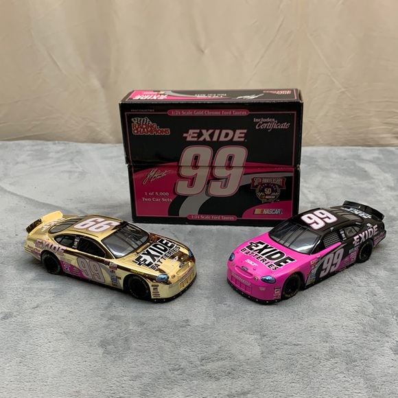 Nascar Other - Racing Champions Gold Ford Taurus & Ford Taurus EXIDE 99 1:24 Scale